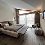 Revier Boutique 4*