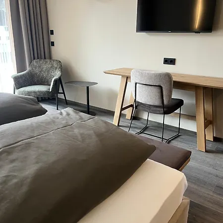 Revier Boutique 4* カプルーン