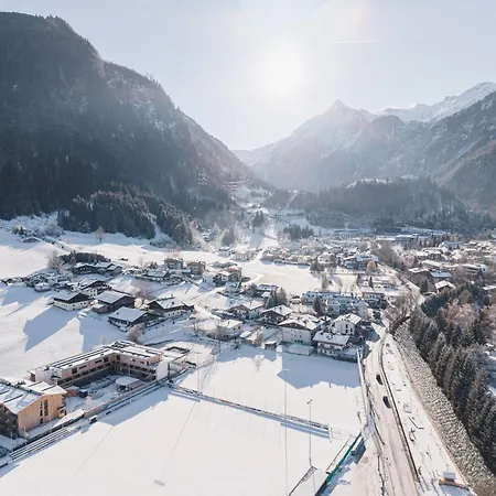 Revier Boutique 4* カプルーン