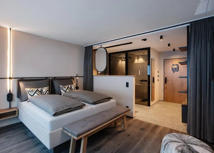 Revier Boutique 4* カプルーン