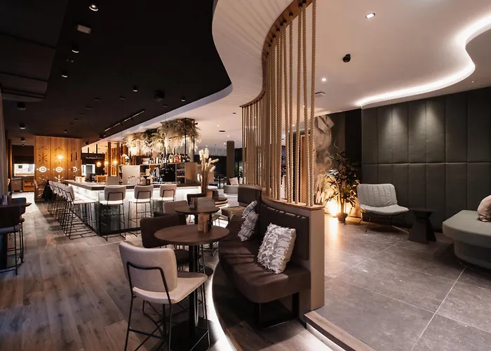 ホテル Revier Boutique 4*